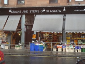 A walk up the street to Shawlands - a neighborhood I could live in